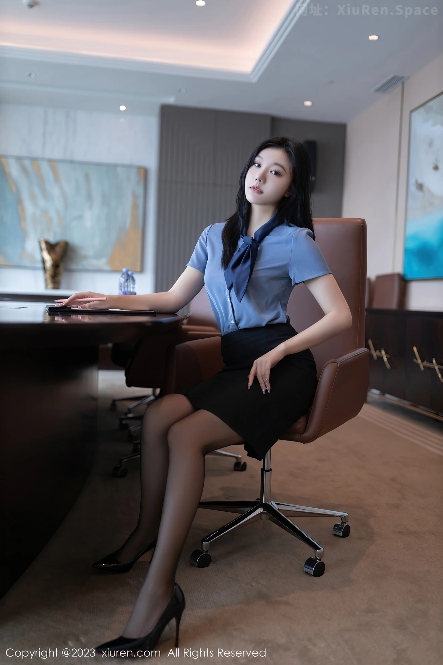 图片[6]-[XiuRen秀人网]VOL.7409 模特安然anran职员OL装扮性感玫红色内衣配开档黑丝诱惑写真79P-秀人网官方网站